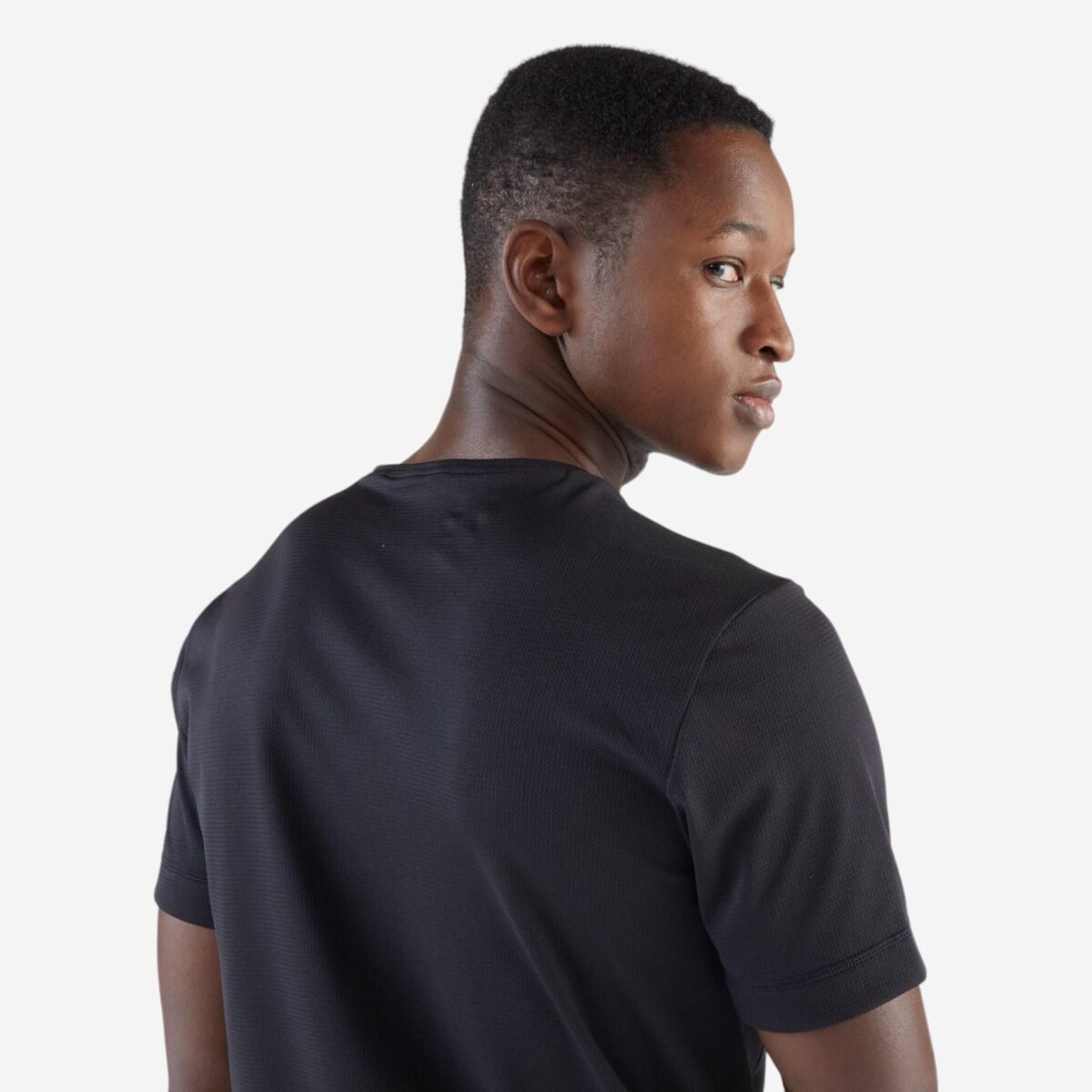 Men Running T-Shirt Breathable, Quick Dry, Kiprun 100 - Black - Image 5